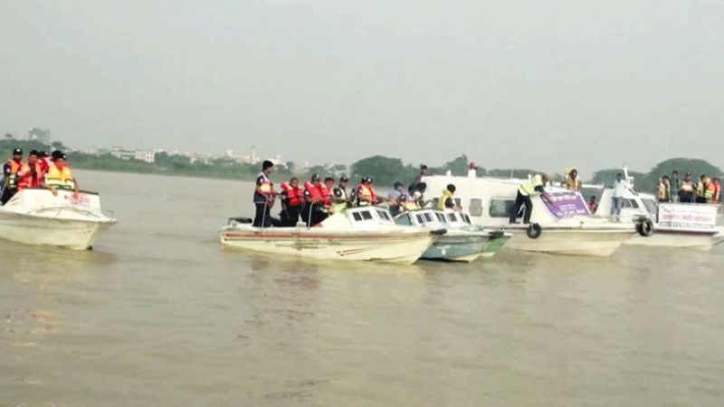 বরিশালে নিষেধাজ্ঞা অমান্য করে ইলিশ ধরায় ৮ জেলের কারাদণ্ড