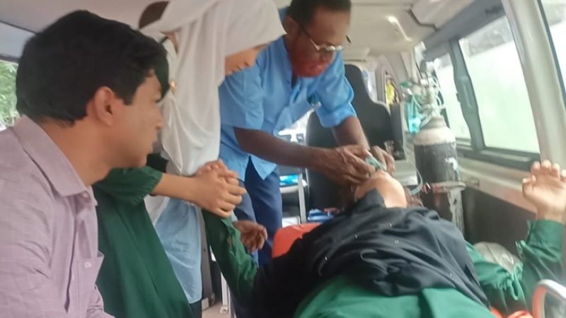 তুচ্ছ ঘটনায় সংঘর্ষে জড়াল দুই স্কু‌লের শিক্ষার্থীরা, আহত ৬