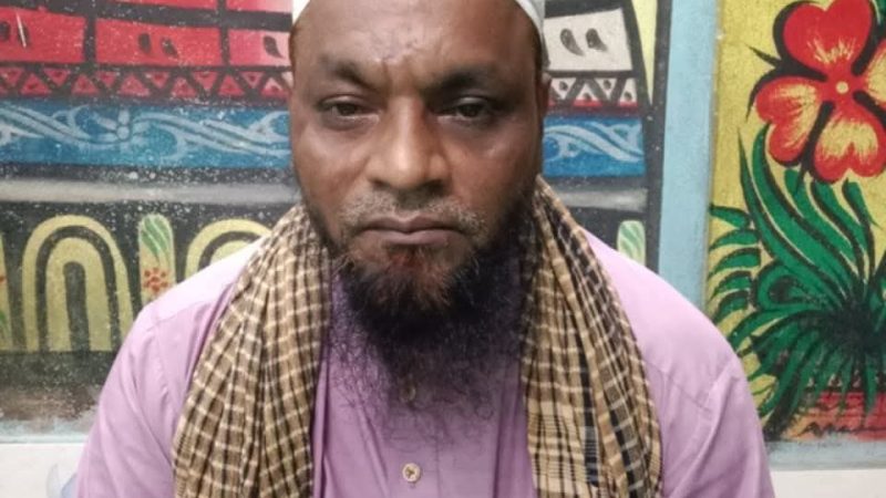 নিখোঁজের দু’দিন পার হলেও খোঁজ মেলেনি মাদ্রাসা পরিচালক ফিরোজী’র