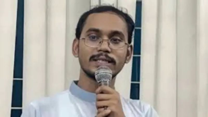 নির্বাচন কমিশনের পদত্যাগ চাইলেন এনসিপি নেতা মাসউদ